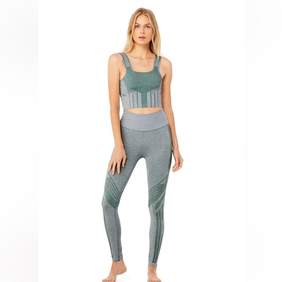 ALO 7/8 High-Waist Seamless Tempo Leggings - Picture 4 of 10